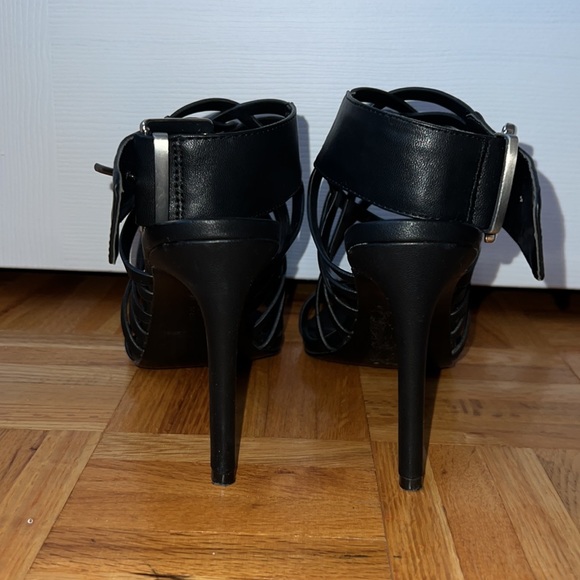 black strappy heels - Picture 3 of 4